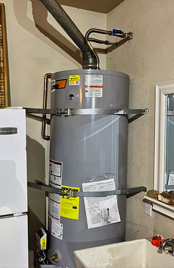 https://peppermintgrovehotwater.com.au/uploads/2025/06/electric-hot-water-system-58767.jpg