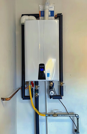 https://peppermintgrovehotwater.com.au/uploads/2025/06/instant-hot-water-systems-63860.jpg
