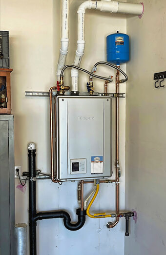 https://peppermintgrovehotwater.com.au/uploads/2025/06/instant-hot-water-systems-98444.jpg