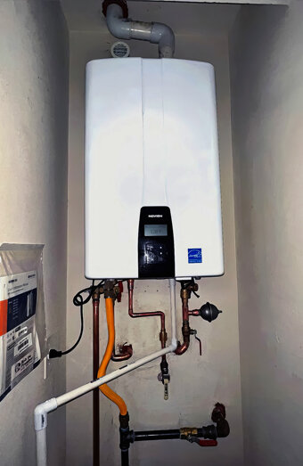 https://peppermintgrovehotwater.com.au/uploads/2025/06/thermostatic-water-systems-37047.jpg